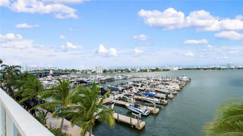 7601 E Treasure Dr 1011, North Bay Village FL - photo 24 of 44