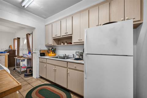 6303 SW 43rd St, South Miami FL - photo 10 of 29