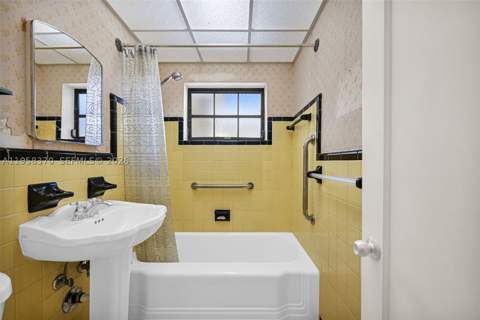 6303 SW 43rd St, South Miami FL - photo 19 of 29