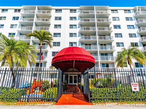 1251 NE 108th St 108, Miami FL - photo 11 of 15