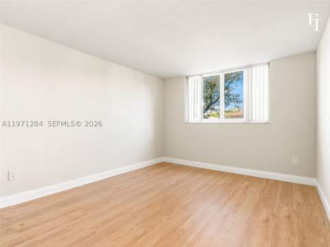 1251 NE 108th St 108, Miami FL - photo 7 of 15
