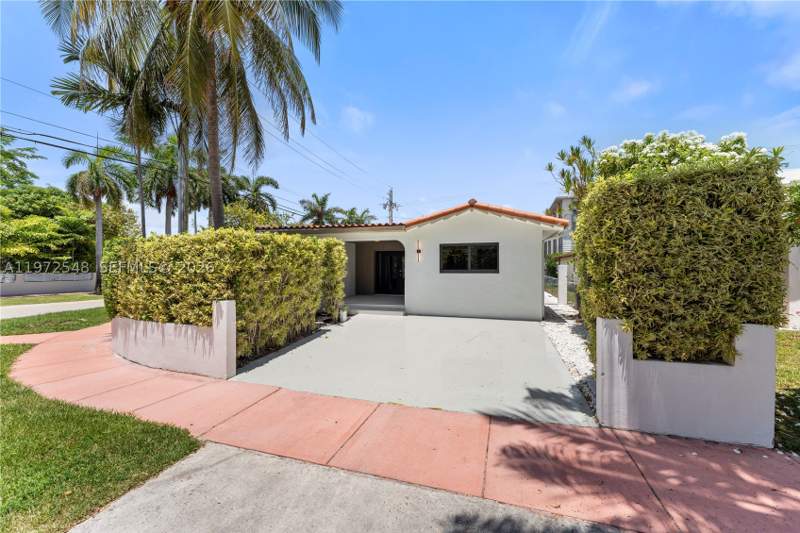 4 bedroom SingleFamilyResidence at 1221 Biarritz Dr, Oceanside Sec Isle Of Nor, Miami Beach — photo 2