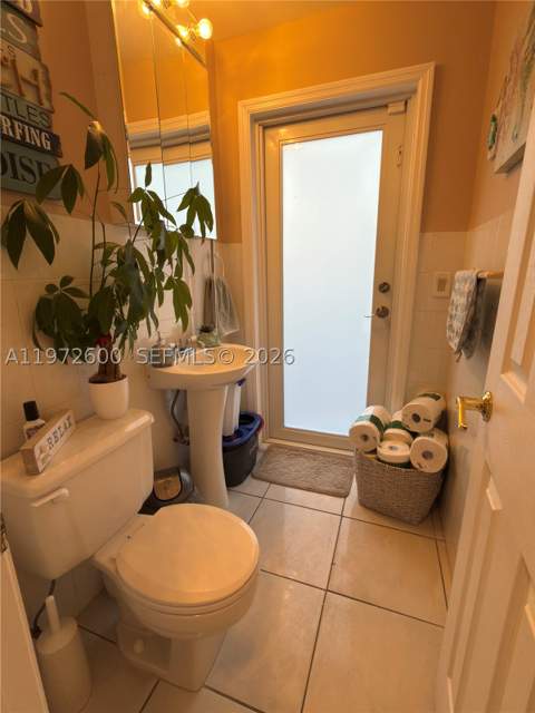 17221 NW 82nd Ave, Hialeah FL - photo 17 of 26