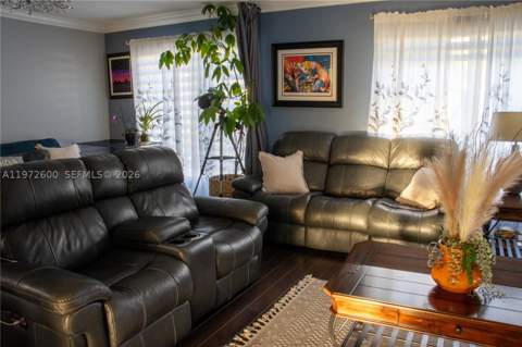 17221 NW 82nd Ave, Hialeah FL - photo 6 of 26