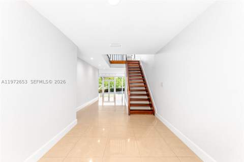 5990 Paradise Point Dr, Palmetto Bay FL - photo 15 of 83