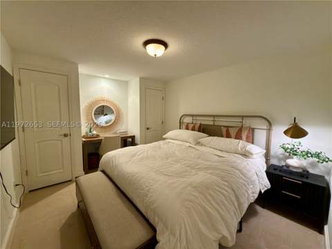5990 Paradise Point Dr, Palmetto Bay FL - photo 24 of 83