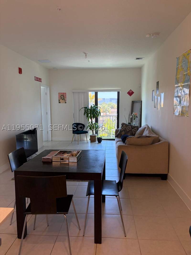 1 bedroom Condominium at 8001 NW 41st St F-310, Canarias East, Doral — photo 3
