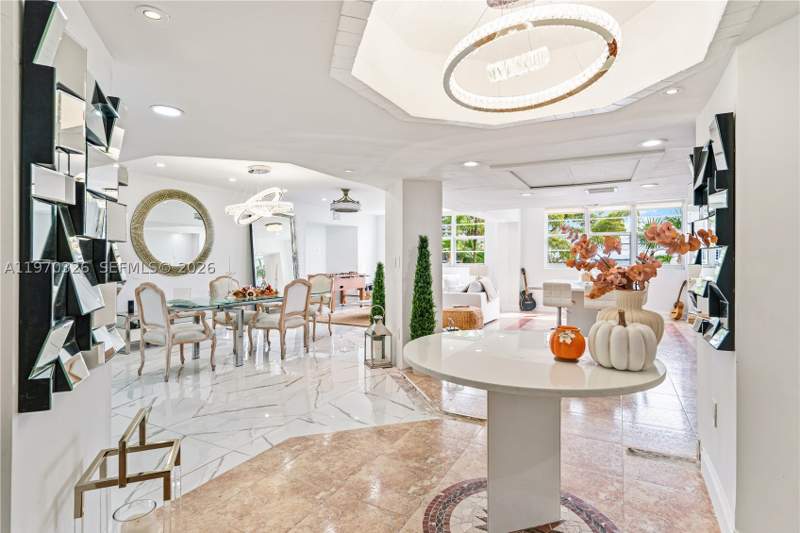 3 bedroom Condominium at 905 Brickell Bay Dr 230, Four Ambassadors Condo, Miami — photo 2