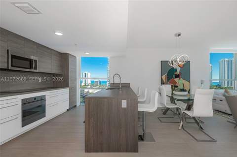 400 Sunny Isles Blvd 1222 SE Corner Unit, Sunny Isles Beach FL - photo 11 of 57