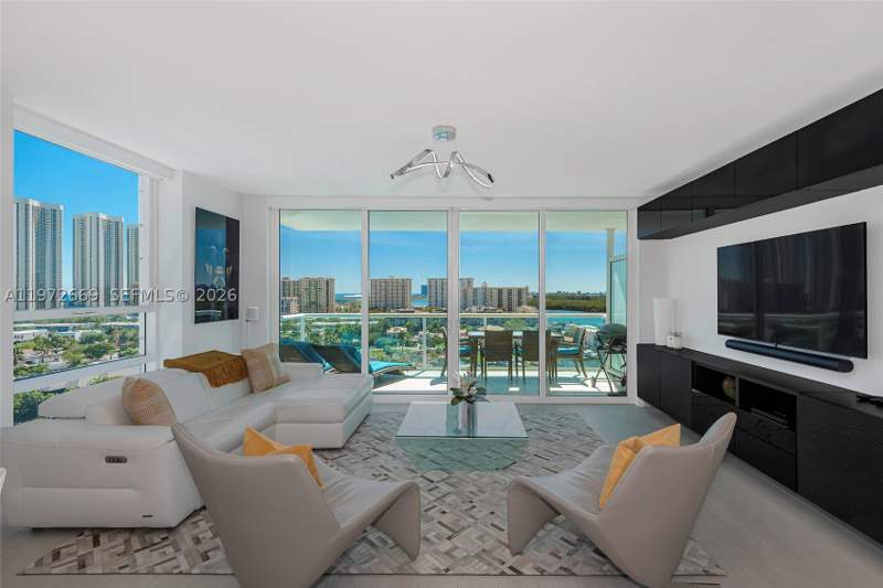 3 bedroom Condominium at 400 Sunny Isles Blvd 1222 SE Corner Unit, 400 Sunny Isles Condo Eas, Sunny Isles Beach — photo 3