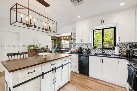 2421 NE 187th St, Miami FL - photo 17 of 45