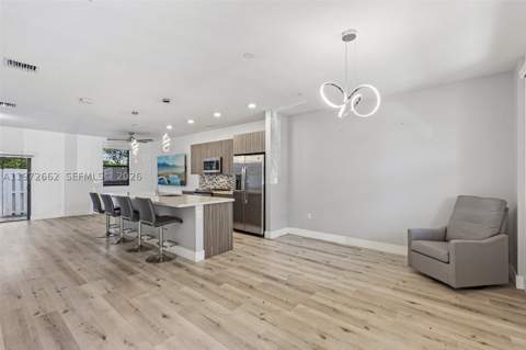 10455 NW 82nd St 4, Doral FL - photo 7 of 63
