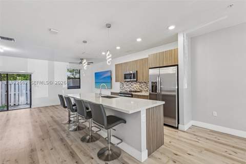 10455 NW 82nd St 4, Doral FL - photo 8 of 63