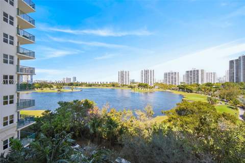 20000 E Country Club Dr 714, Aventura FL - photo 22 of 50
