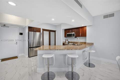 20000 E Country Club Dr 714, Aventura FL - photo 6 of 50