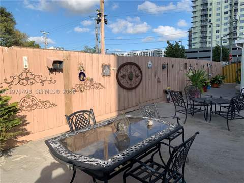 3560 NW 35th St, Miami FL - photo 6 of 7