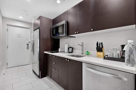 5300 NW 87th Avenue 1215, Doral FL - photo 13 of 28