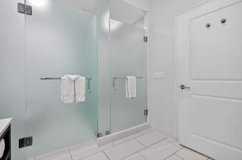 5300 NW 87th Avenue 1215, Doral FL - photo 17 of 28