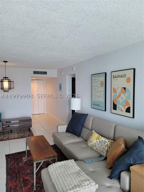 2655 Collins Ave 1404, Miami Beach FL - photo 11 of 45