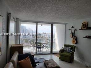 2655 Collins Ave 1404, Miami Beach FL - photo 12 of 45