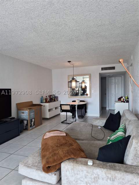 2655 Collins Ave 1404, Miami Beach FL - photo 13 of 45