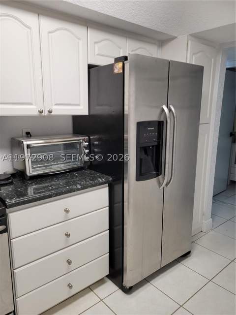 2655 Collins Ave 1404, Miami Beach FL - photo 16 of 45