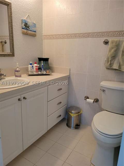 2655 Collins Ave 1404, Miami Beach FL - photo 19 of 45