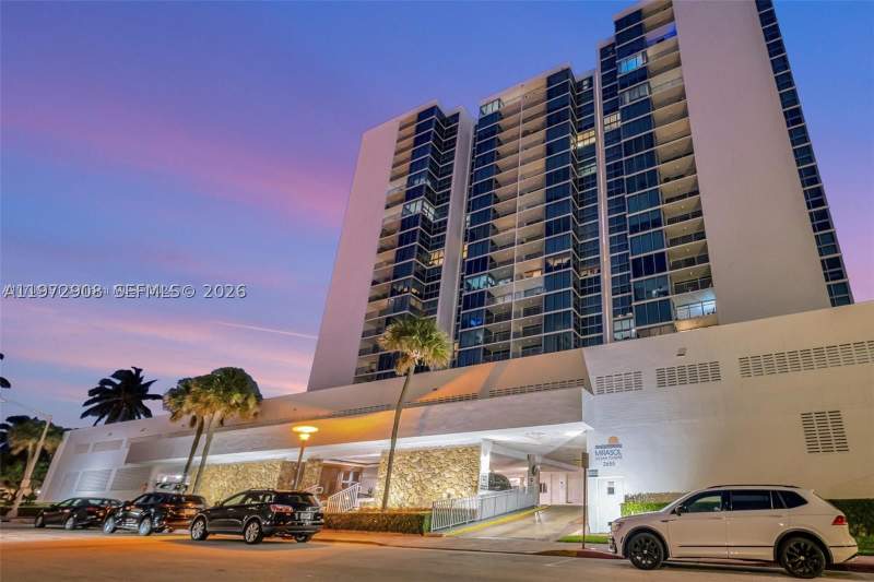 1 bedroom Condominium at 2655 Collins Ave 1404, Mirasol Ocean Towers Cond, Miami Beach — photo 4