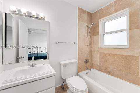 1018 Meridian Ave 8, Miami Beach FL - photo 6 of 12