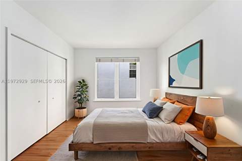 1018 Meridian Ave 8, Miami Beach FL - photo 7 of 12
