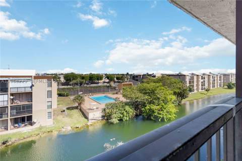 8895 Fontainebleau Blvd 504, Miami FL - photo 15 of 27