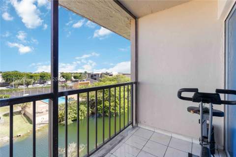 8895 Fontainebleau Blvd 504, Miami FL - photo 18 of 27