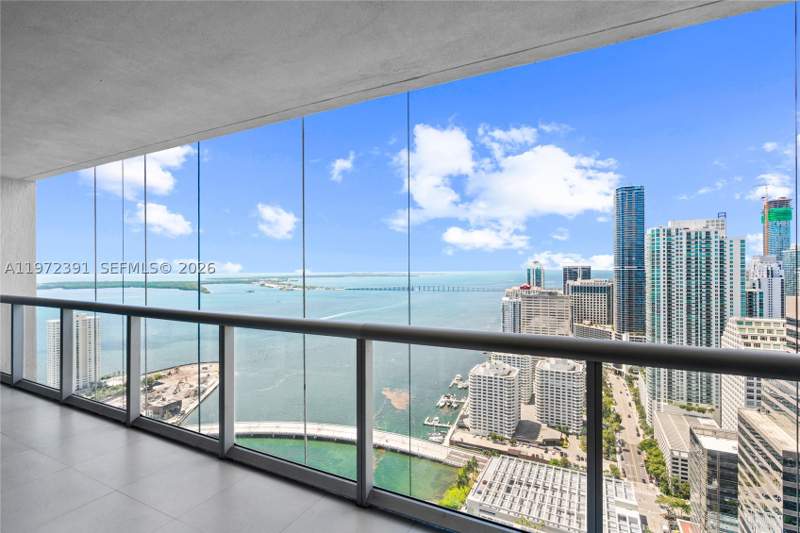 2 bedroom Condominium at 495 Brickell Ave 4705, Icon Brickell No Two, Miami — photo 2