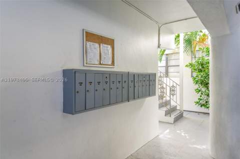 926 Michigan Ave 12, Miami Beach FL - photo 12 of 14