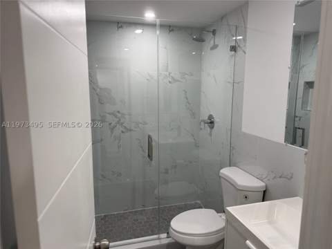 926 Michigan Ave 12, Miami Beach FL - photo 7 of 14