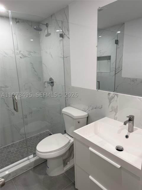 926 Michigan Ave 12, Miami Beach FL - photo 8 of 14