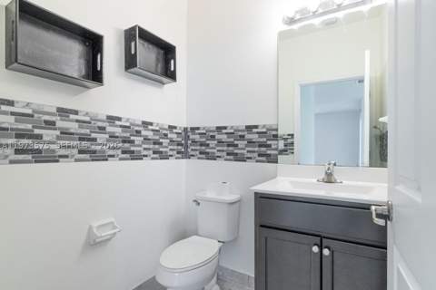 516 SE 35th Ter, Homestead FL - photo 21 of 25