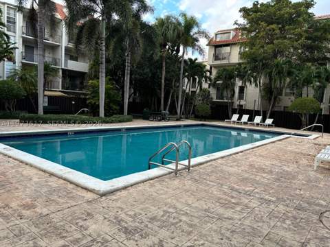 6884 N Kendall Dr C407, Pinecrest FL - photo 10 of 10