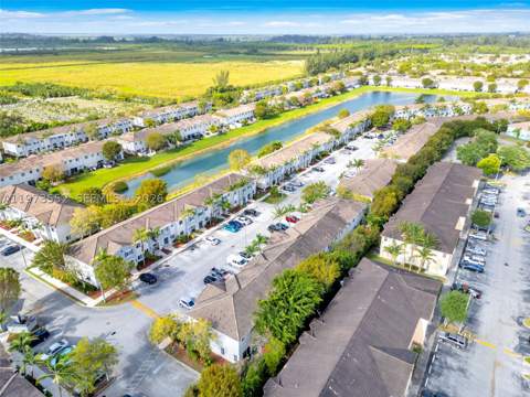 1687 SE 30th St, Homestead FL - photo 11 of 37