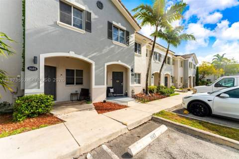 1687 SE 30th St, Homestead FL - photo 13 of 37