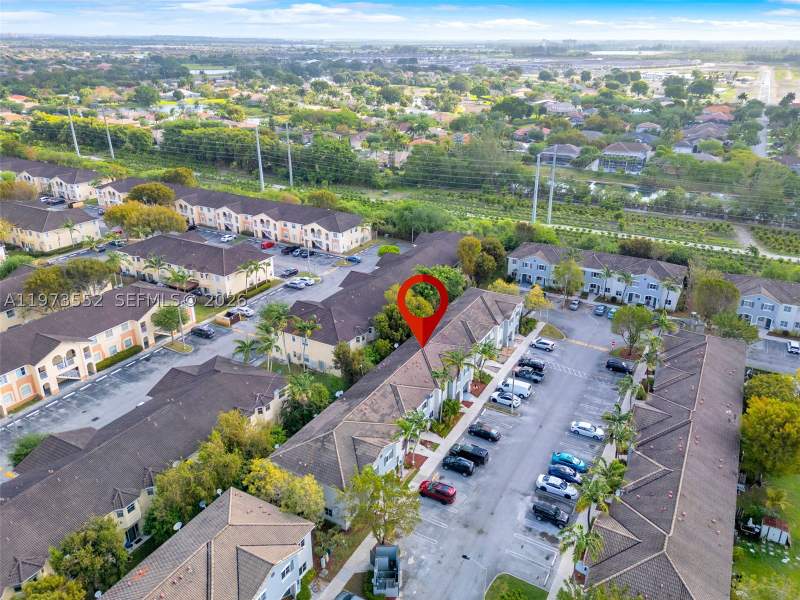 3 bedroom Townhouse at 1687 SE 30th St, Venetia Grove, Homestead — photo 3