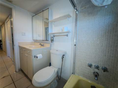 2430 NE 135th Street 302, North Miami FL - photo 16 of 23