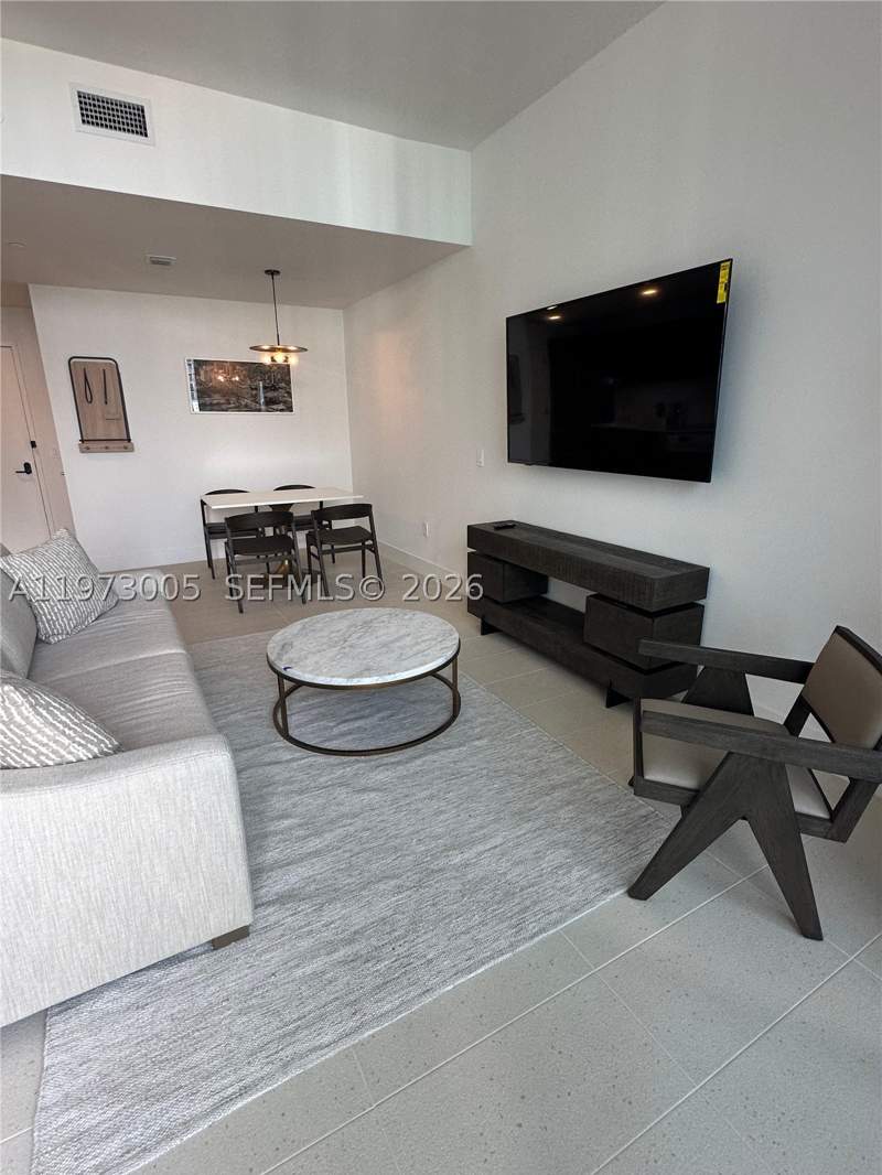 1 bedroom Condominium at 159 NE 6th St 4811, Gale Miami, Miami — photo 4