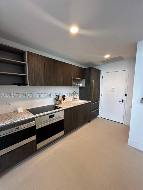 159 NE 6th St 4811, Miami FL - photo 9 of 43