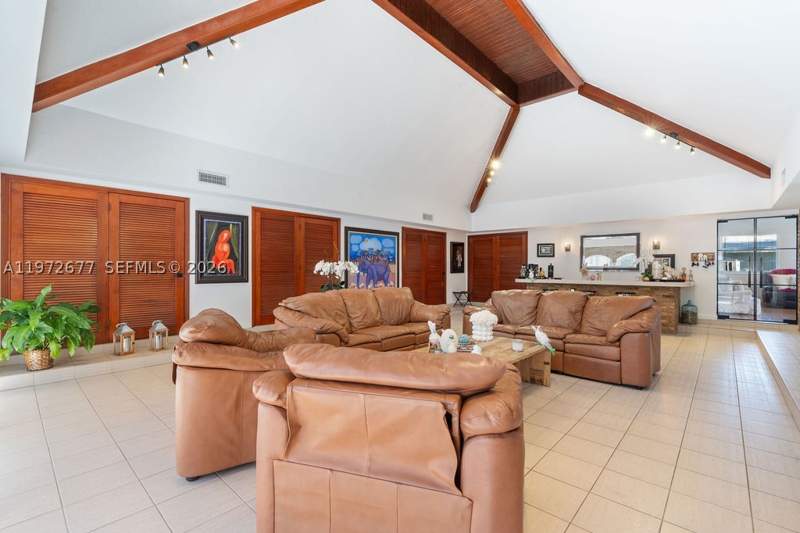 6 bedroom SingleFamilyResidence at 13780 SW 73rd Ct, Pine Mnr Ests, Palmetto Bay — photo 3