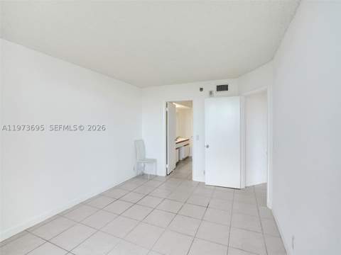 3400 192nd St 1811, Aventura FL - photo 19 of 29
