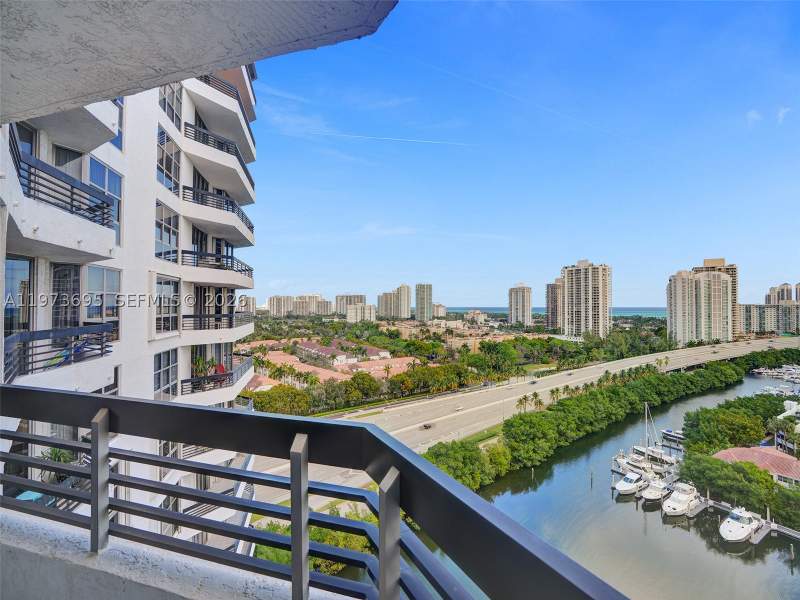 2 bedroom Condominium at 3400 192nd St 1811, Mystic Pointe Tower 600 C, Aventura — photo 4