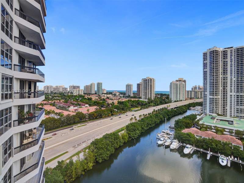 2 bedroom Condominium at 3400 192nd St 1811, Mystic Pointe Tower 600 C, Aventura — photo 5