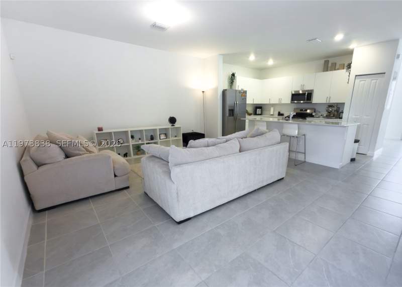 4 bedroom Townhouse at 26486 SW 148th Ct, Harmony Parc, Homestead — photo 2