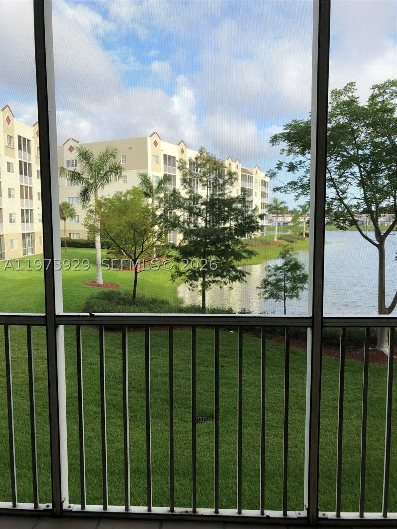 3 bedroom Condominium at 10710 NW 66th St 210, Captiva Condo E, Doral — photo 5